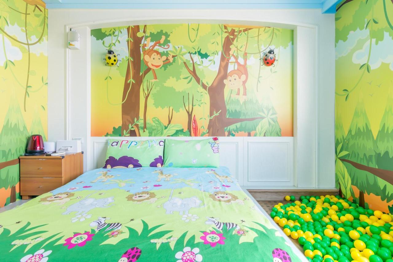 Haian Stay Riverside Bed And Breakfast Tainan Esterno foto