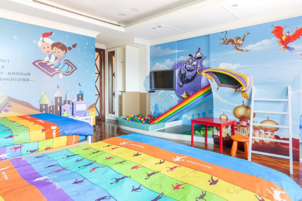 Haian Stay Riverside Bed And Breakfast Tainan Esterno foto